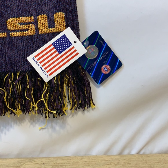 LSU SCARF - Picture 3 of 4